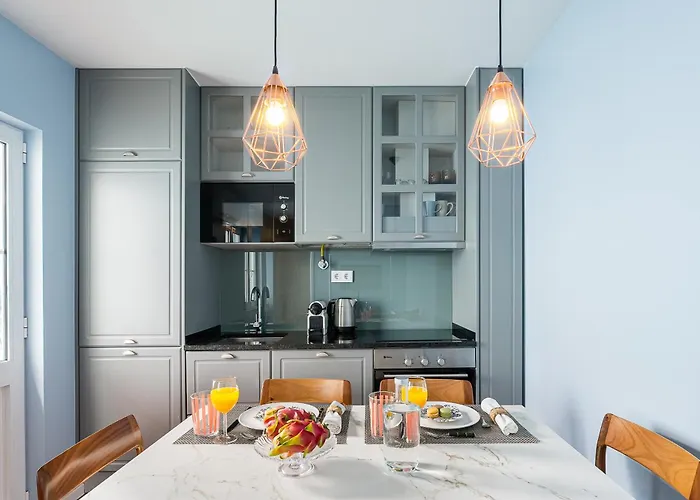 Victoria Project - - Private Parking