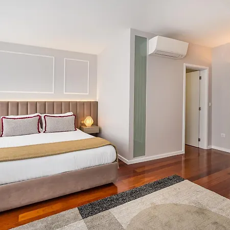 Victoria Project - - Private Parking