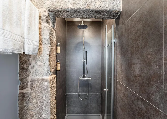 Victoria Project - - Private Parking *