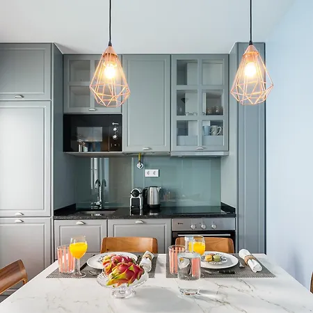 Victoria Project - - Private Parking